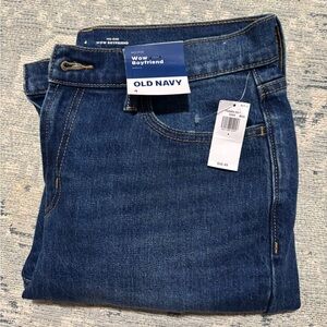Old Navy Mid-Rise Wow Boyfriend Straight Jeans